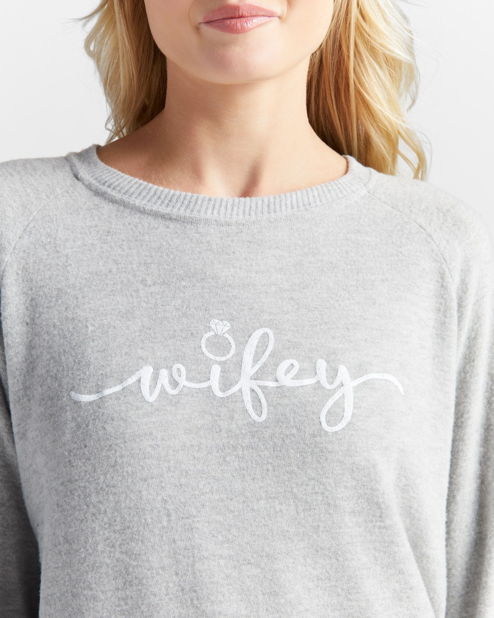 Dreamy Hacci "Wifey" Graphic Pullover - Image 3