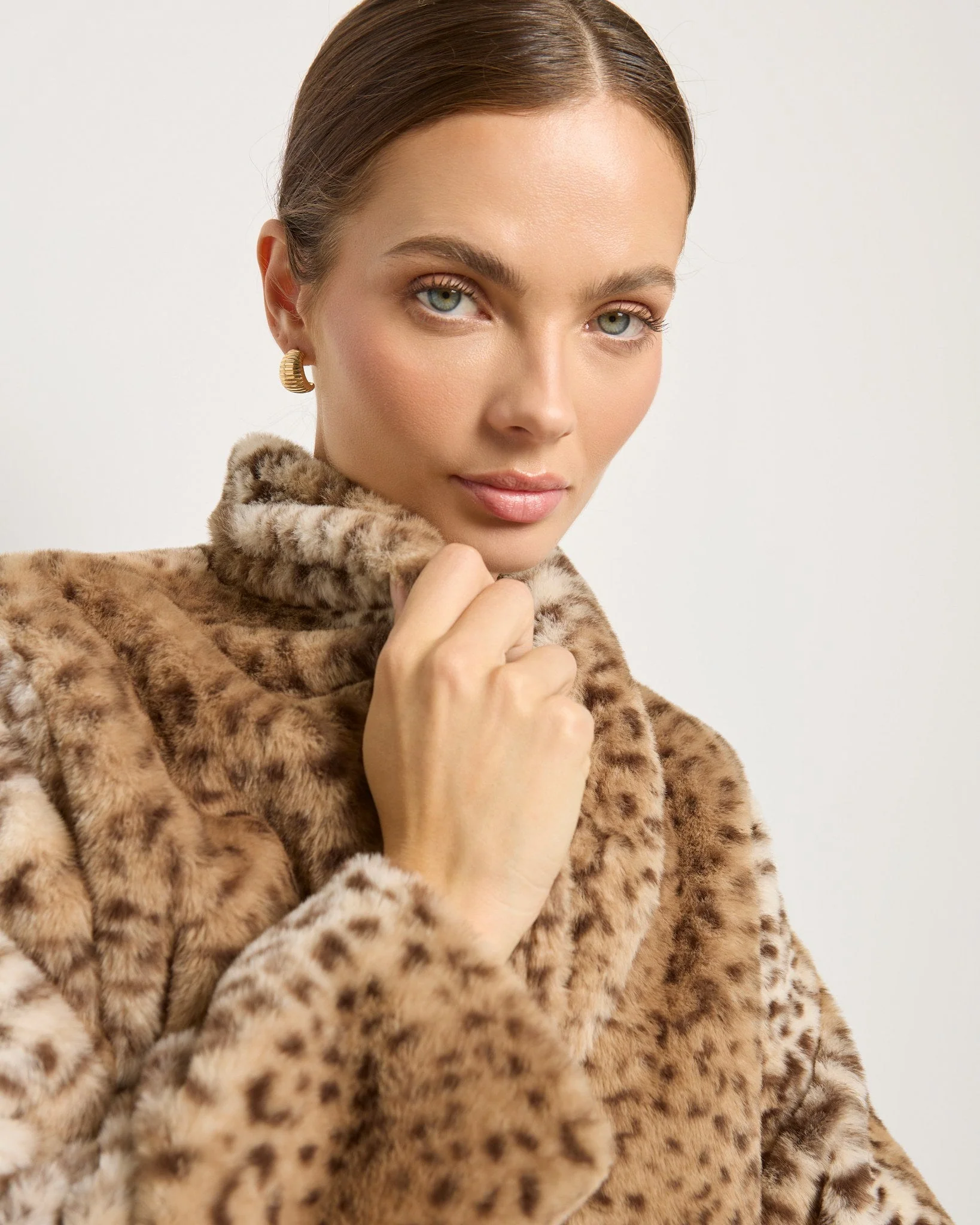 Luna Faux Fur Jacket - Image 11
