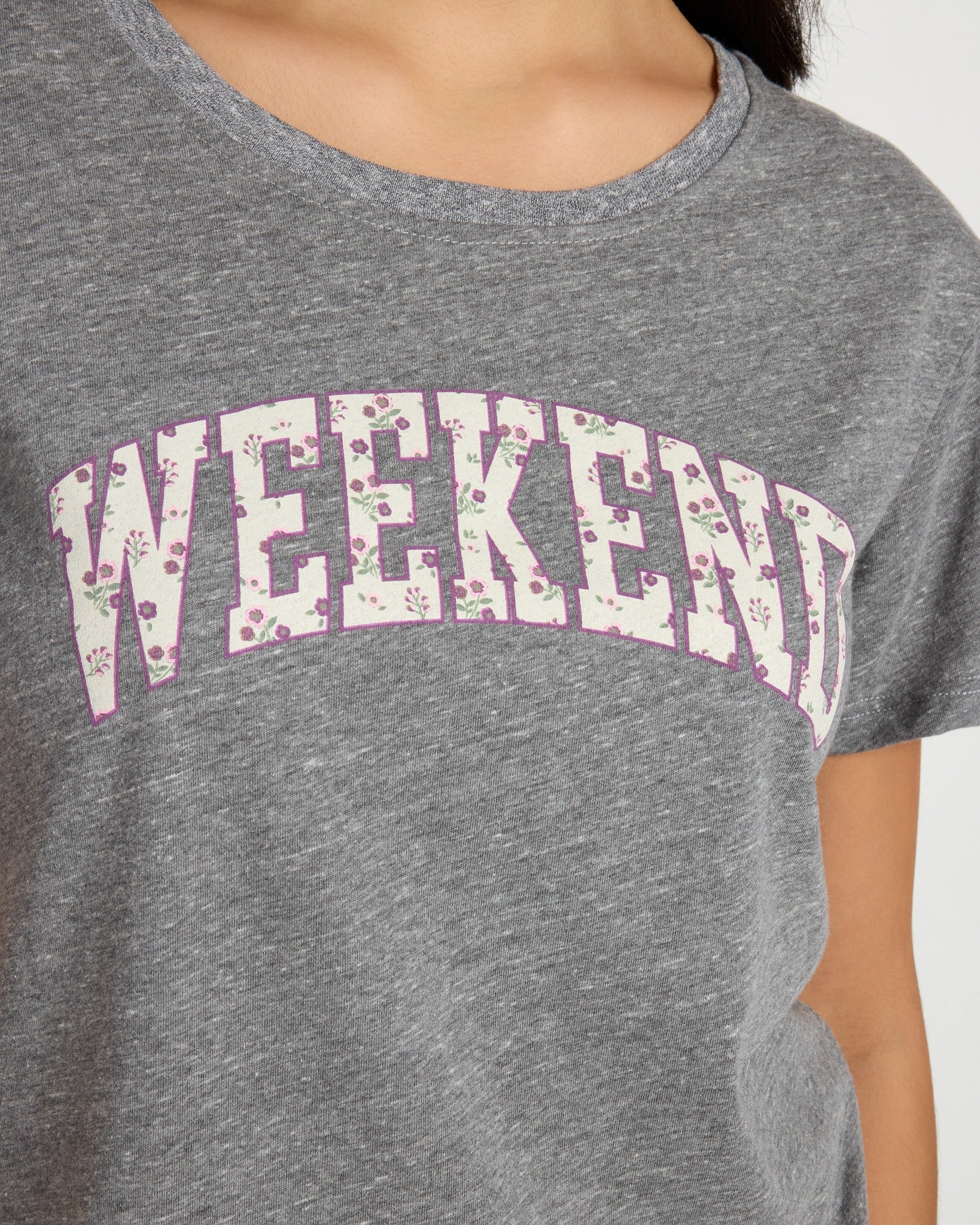 Relaxed "Weekend" Graphic Tee - Image 3