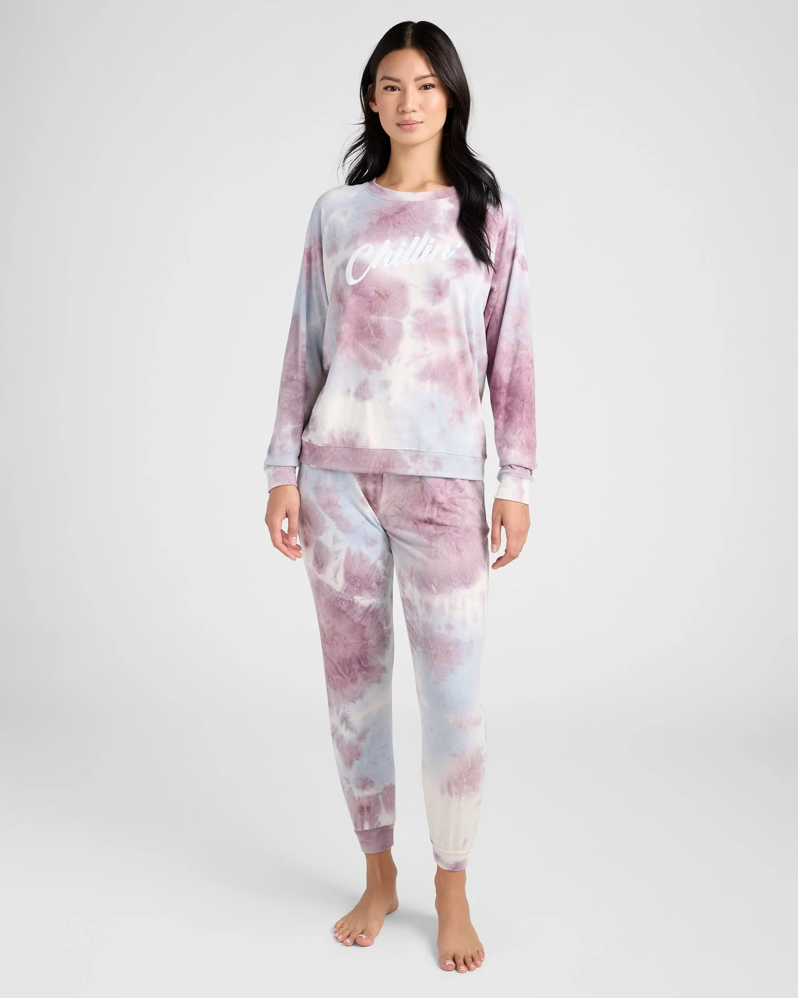 Tie Dye "Chillin'" Sweater Knit Graphic Pullover - Image 4